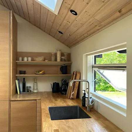別荘 Danish Design House Near Mon's スタイ