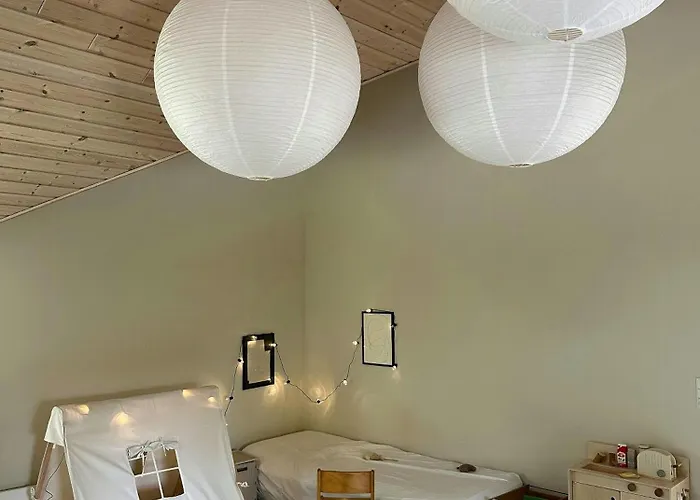 Сasa de vacaciones Danish Design House Near Mon's *